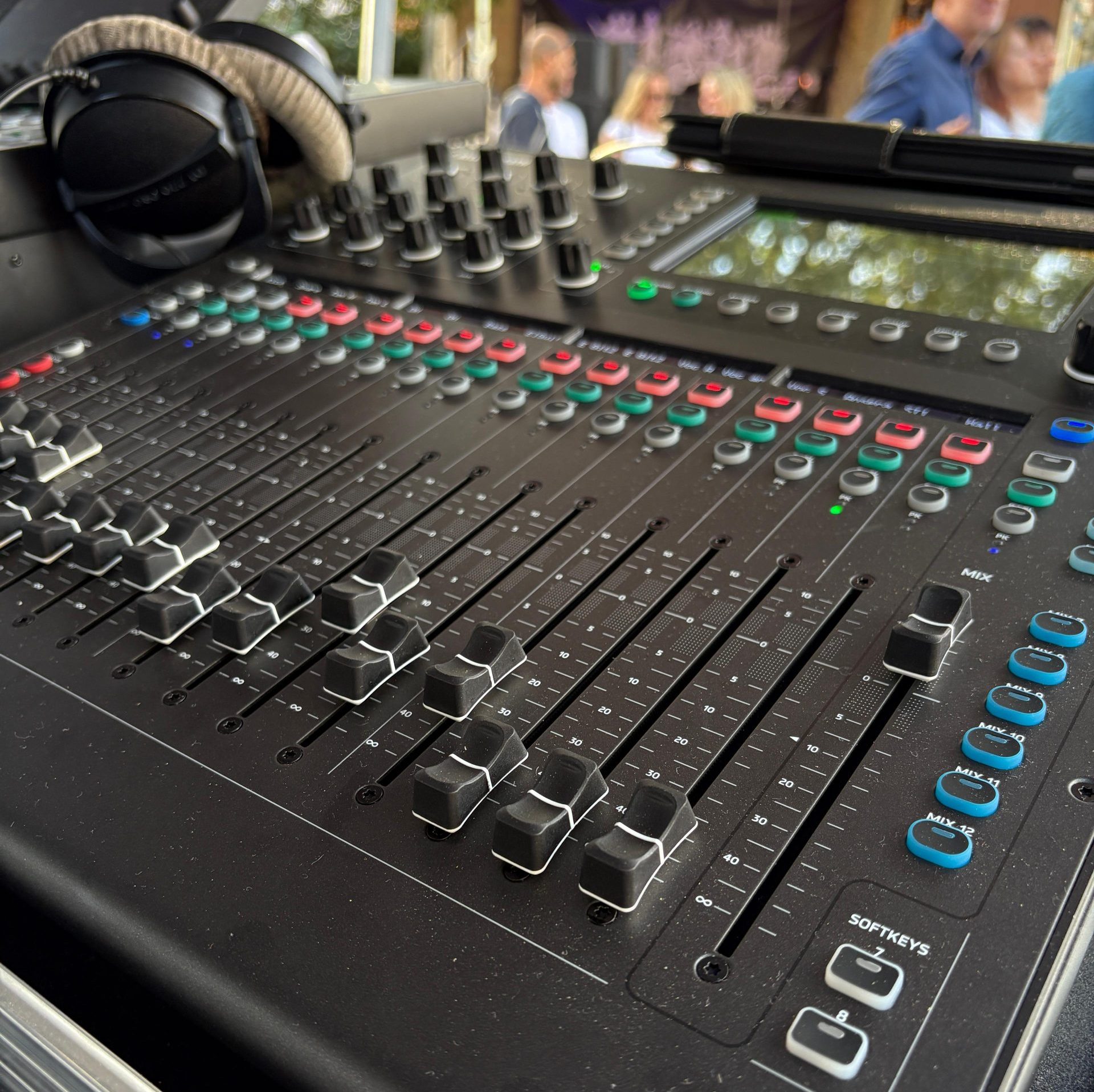 Mischpult Allen und heath Digital Dante